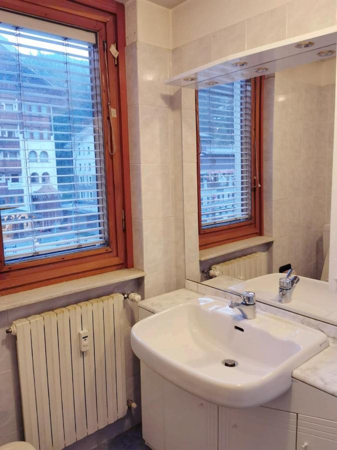 Homey Apartment In The Heart Of Cervinia Брей-Червінія Екстер'єр фото